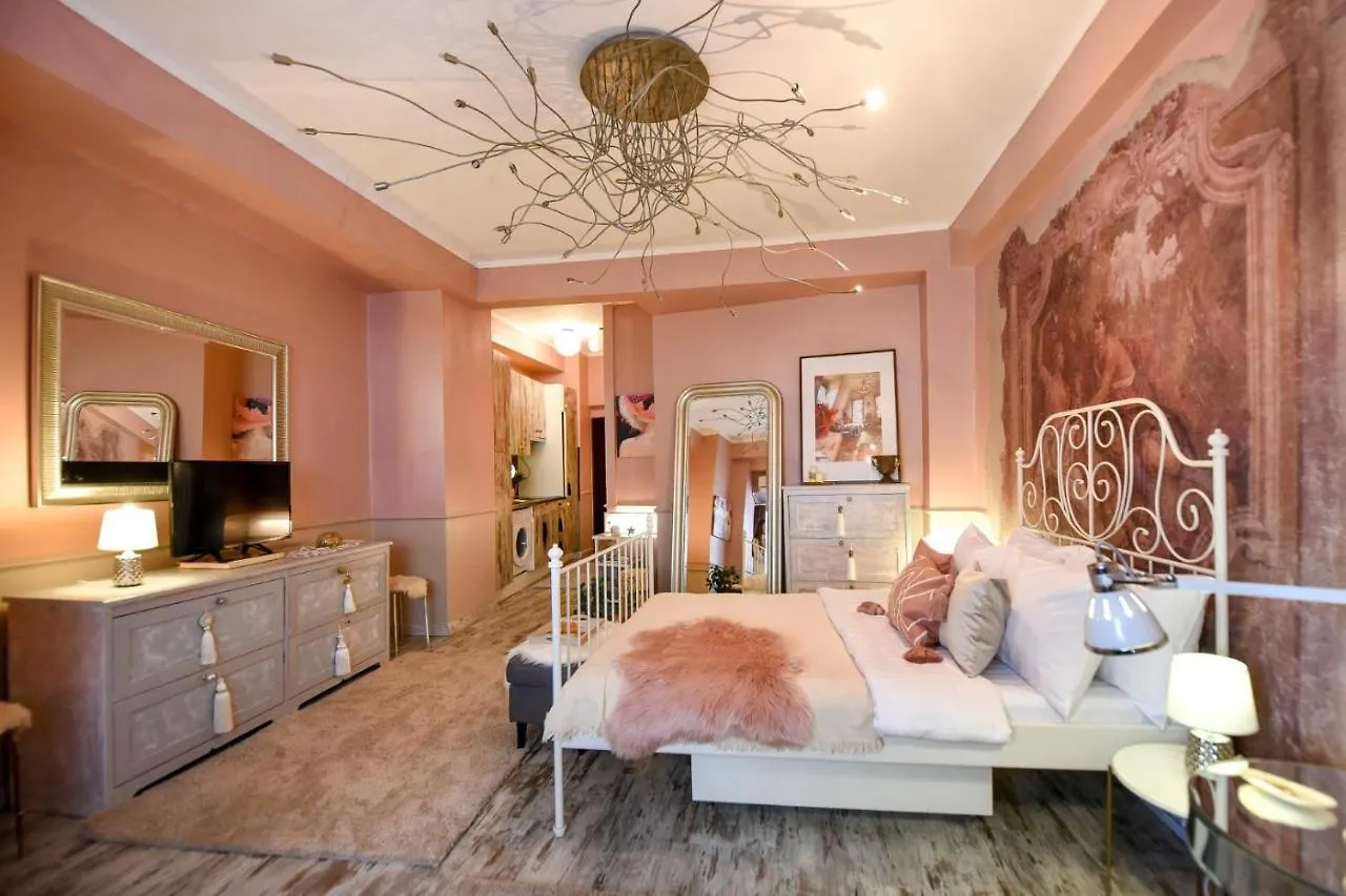 Apartament Purrfect & Dreamy - The Special Studio Bukareszt